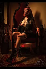 Mistress Mia Von